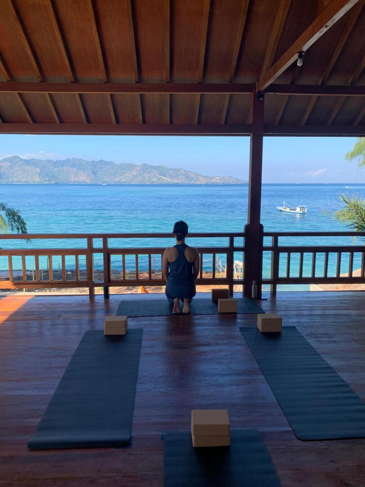 Flowers & Fire Yoga Garden Gili Air Exteriér fotografie